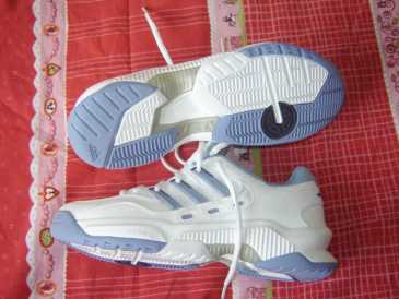 Foto: Verkauft Schuhe Frauen - ADIDAS - POUR TENNIS