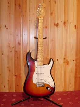 Foto: Verkauft Gitarre FENDER STRATOCASTER - STRATOCASTER