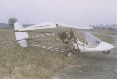 Foto: Verkauft Flugzeuge, ULM und Hubschrauber DYNALI