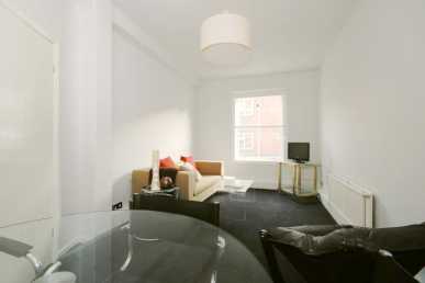 Foto: Vermietet 3-Zimmer-Wohnung 100 m2