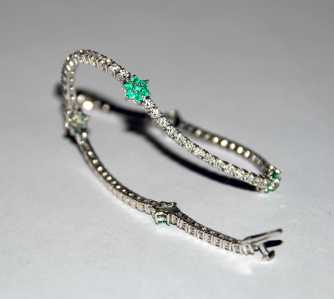 Foto: Verkauft Armband Mit Diamanten - Frauen - BRACCIALETTO TENNIS CON DIAMANTI E SMERALDI