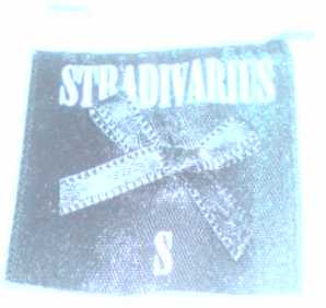 Foto: Verkauft Kleidung Frauen - STADIVARUIS - PETIT  HAUT STRADIVARUIS S