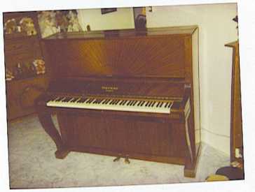 Foto: Verkauft Gerades Klavier GAVEAU - 54042