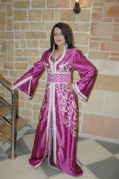 Foto: Verkauft Kleidung Frauen - FAIT MAIN - 2009
