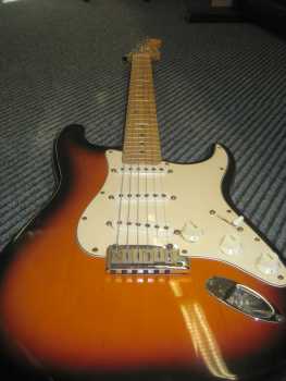 Foto: Verkauft Gitarre FENDER STRATOCASTER - FENDER STRATOCASTER