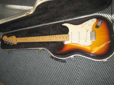 Foto: Verkauft Gitarre FENDER STRATOCASTER - FENDER STRATOCASTER