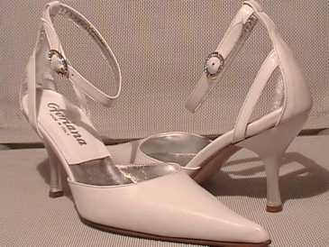 Foto: Verkauft Schuhe Frauen - ADRIANA  SPOSA - SPOSA
