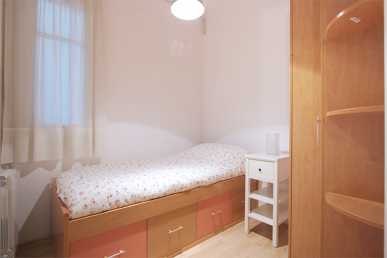 Foto: Vermietet 8+ Zimmer-Wohnung 115 m2