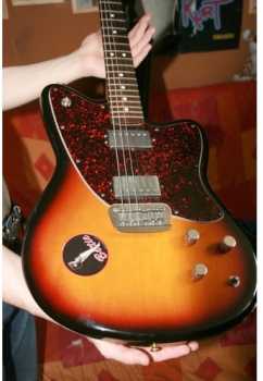 Foto: Verkauft Gitarre FENDER - TORONADO