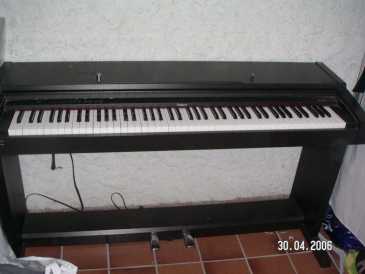 Foto: Verkauft Numerisches Klavier ROLAND - HP 1700 L