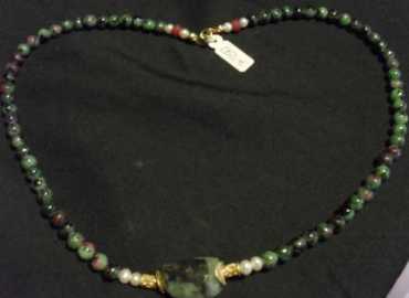 Foto: Verkauft Kostbares Juwel Mit Smaragd - Frauen