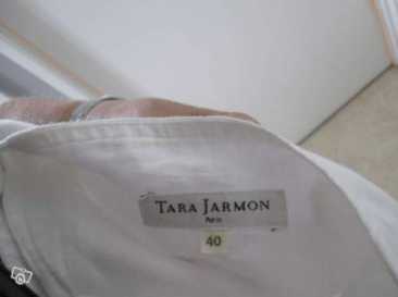 Foto: Verkauft Kleidung Frauen - TARA JARMON