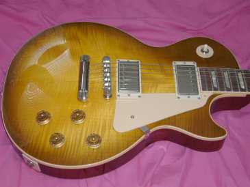 Foto: Verkauft Gitarre GIBSON - LES PAUL STANDARD HONEY BURST DE 2005