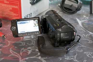 Foto: Verkauft Videokamera CANON - CANON HF10
