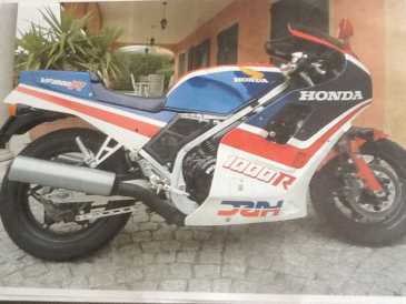 Foto: Verkauft Motorrad 1000 cc - HONDA - VF II