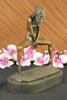 Foto: Verkauft Freistehend Bronze - WESTERN EXCELLENT BRONZE MARBLE  ART STATUE ORIGIN - Zeitgenössisch