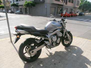 Foto: Verkauft Motorrad 600 cc - YAMAHA - FZS FAZER