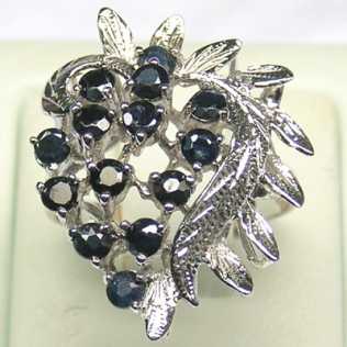 Foto: Verkauft Ring Mitunschaetzbaren Stein - Frauen