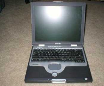 Foto: Verkauft Laptop-Computer COMPAQ