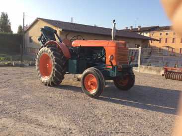 Foto: Verkauft Landwirtschaftlich Fahrzeug FORD - FIAT R80