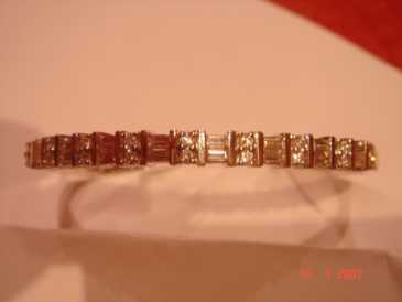 Foto: Vermietet Armband Mit Diamanten - Frauen