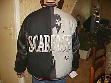 Foto: Verkauft Kleidung Männer - SCARFACE