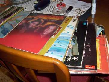 Foto: Verkauft CD, Kassette und Vinylaufzeichnung VINILOS