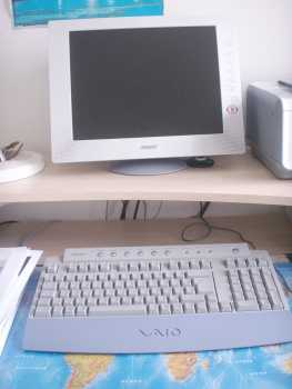 Foto: Verkauft Bürocomputer SONY