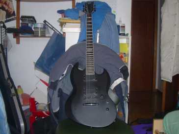 Foto: Verkauft Gitarre LTD - VIPER VB400