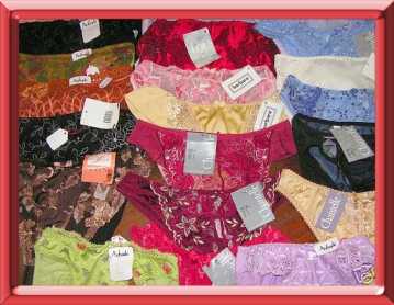 Foto: Verkauft Kleidung Frauen - AUBADE