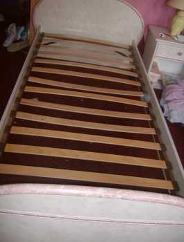 Foto: Verkauft 2 Bettn ohnen Matratzen