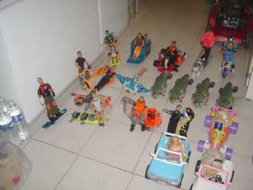 Foto: Verkauft Spielzeug und Modellbau ACTION MAN ET BARBIE