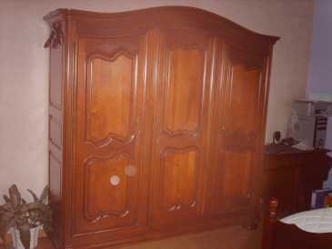 Foto: Verkauft Möbel MERISIER MASSIF TEINTE NOYER - CHAMBRE A COUCHER