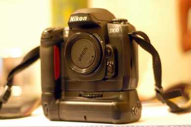 Foto: Verkauft Fotoapparat NIKON - D100