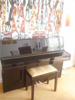Foto: Verkauft Gerades Klavier FURSTEIN - PIANO DROIT LAQUE NOIR