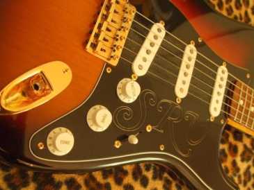 Foto: Verkauft Gitarre FENDER - FENDER STRATOCASTER SRV 2004