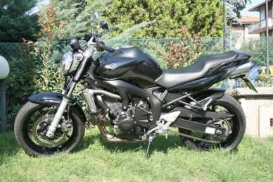 Foto: Verkauft Motorrad 600 cc - YAMAHA - FZR