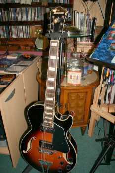 Foto: Verkauft Gitarre IBANEZ - AG-75 HB