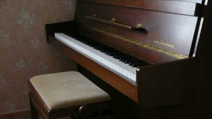 Foto: Verkauft Gerades Klavier HUPFELD - CARMEN