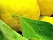 Foto: Verkauft Obst und Gemüse Zitrone