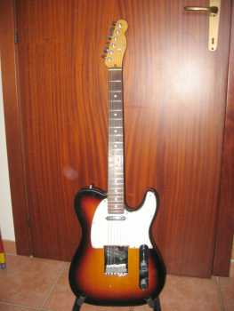 Foto: Verkauft Gitarre FENDER - TELECASTER STANDARD 1988